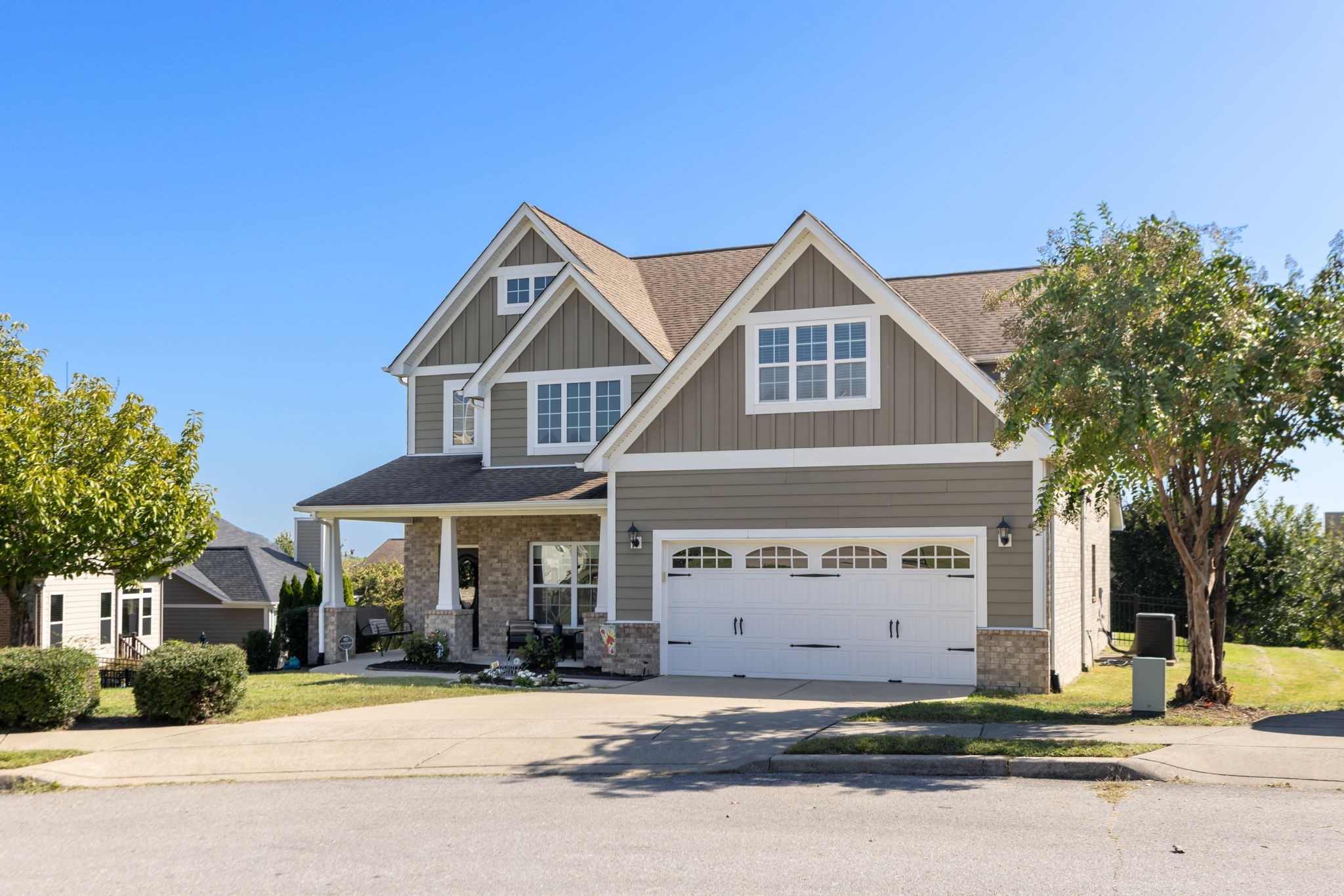 2404 Seven Oaks Park