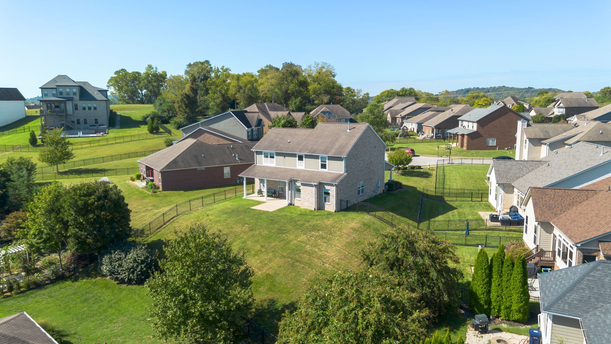 2404 Seven Oaks Park