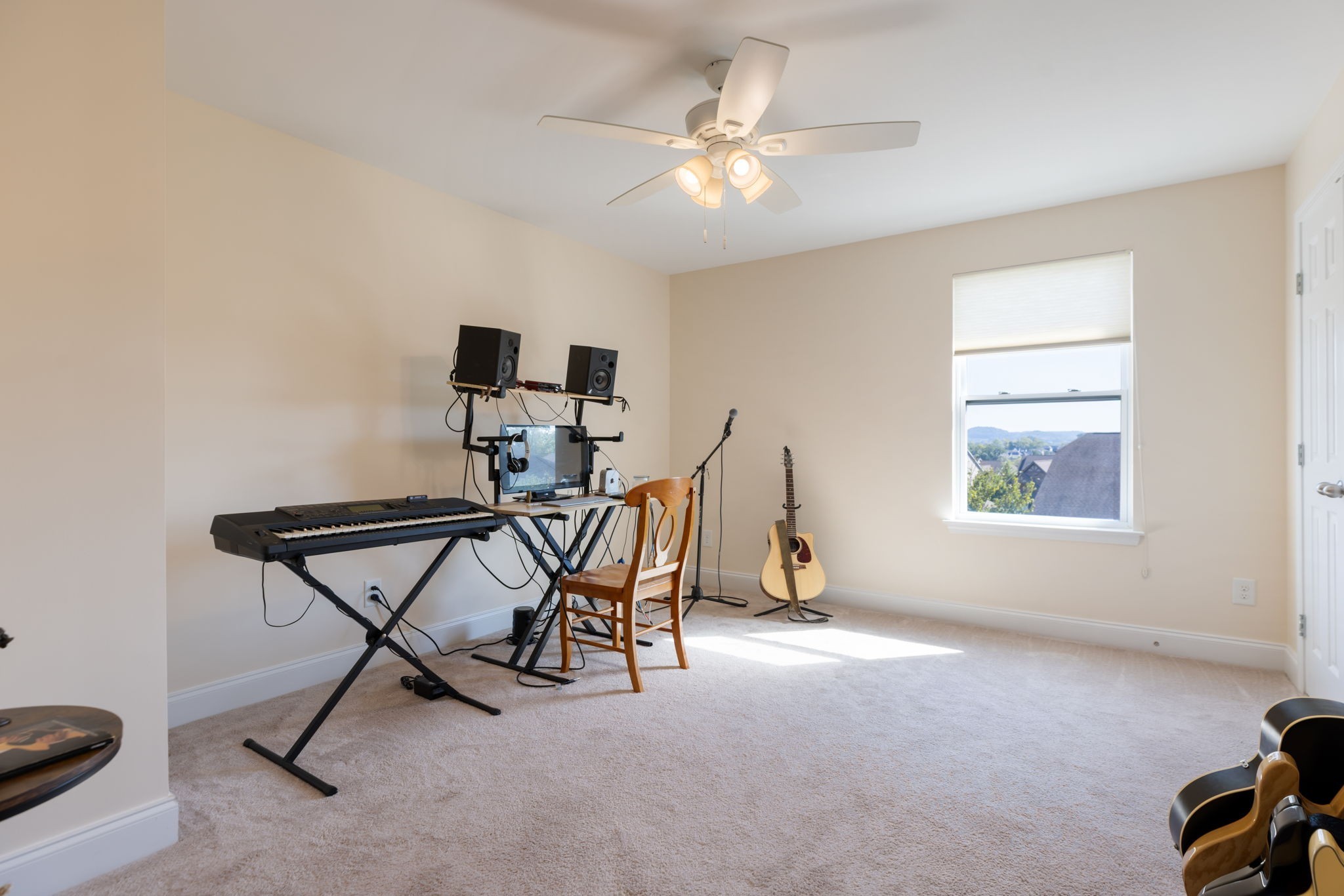 2404 Seven Oaks Park