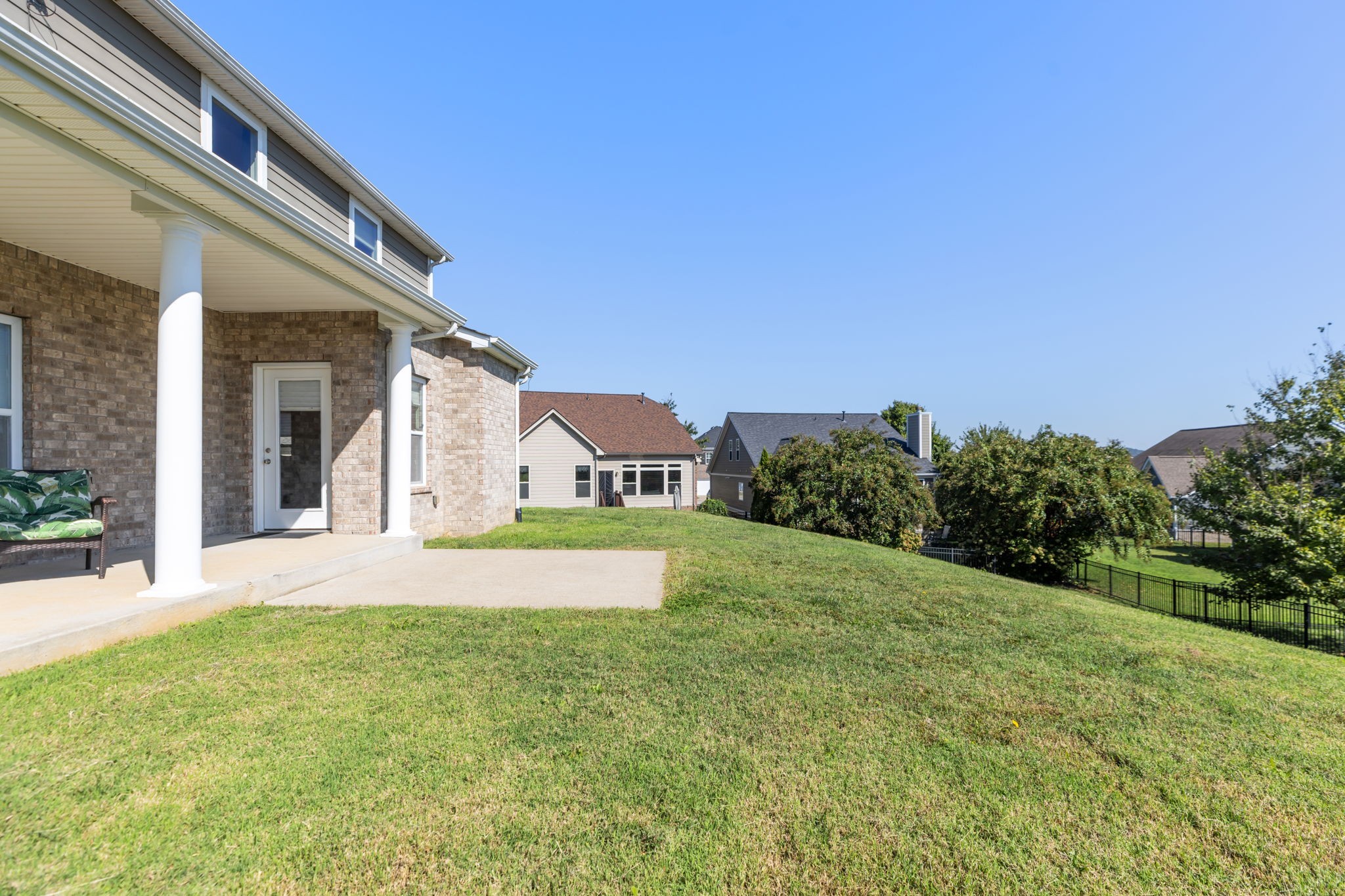 2404 Seven Oaks Park