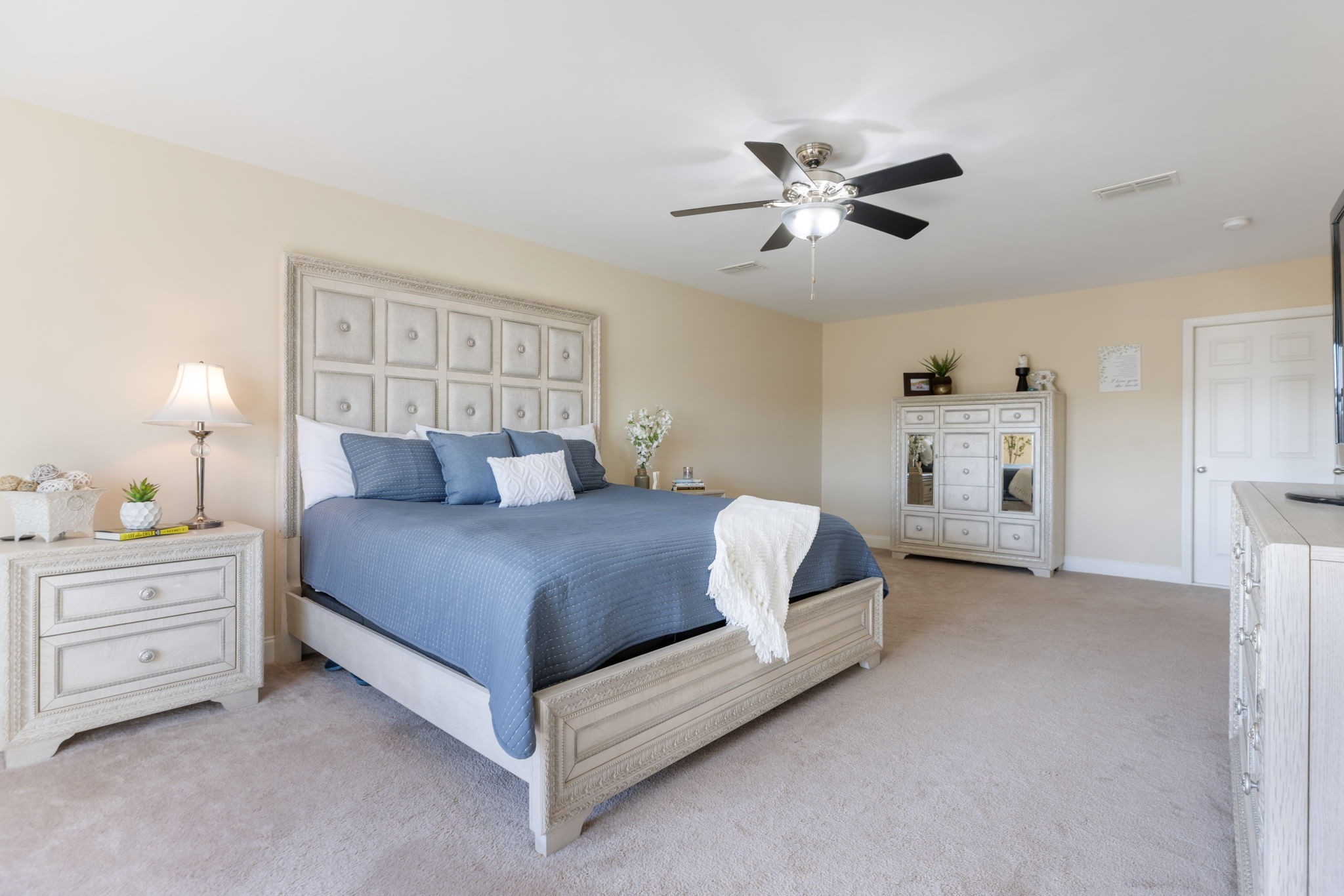 2404 Seven Oaks Park