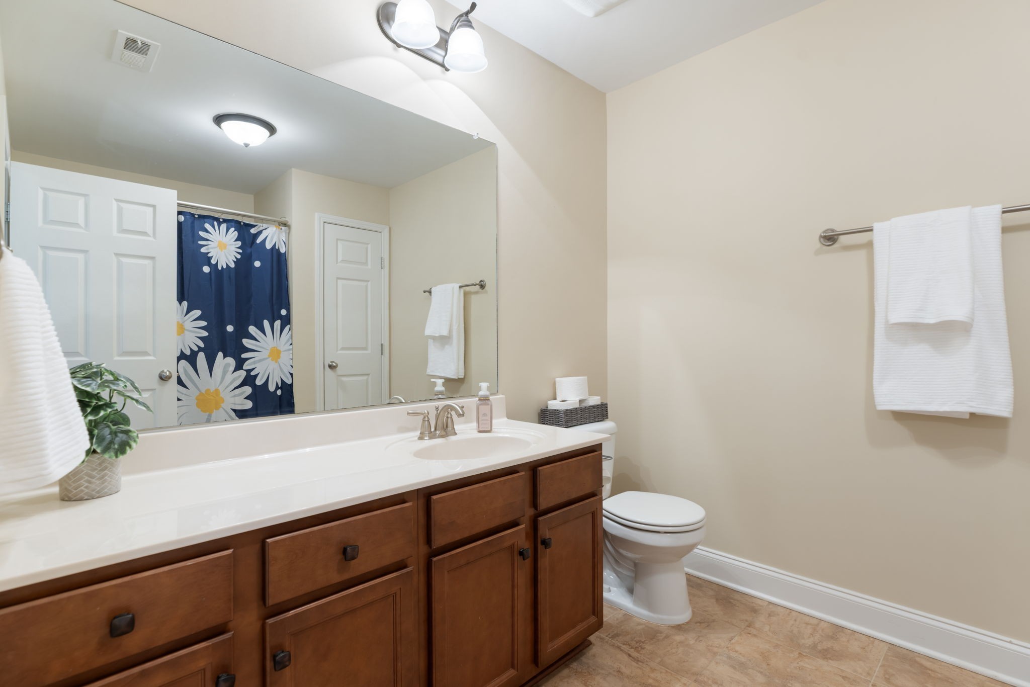 2404 Seven Oaks Park