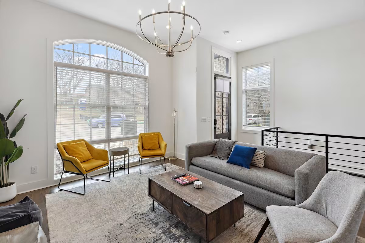 3206 West End Circle Unit: 1-8