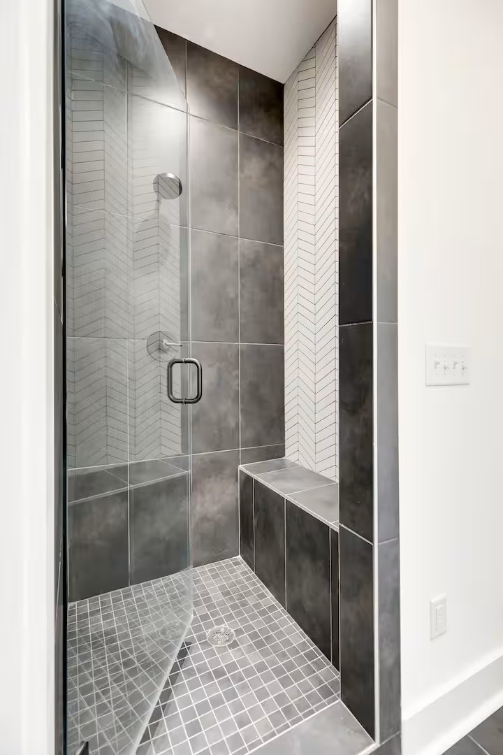 3206 West End Circle Unit: 1-8