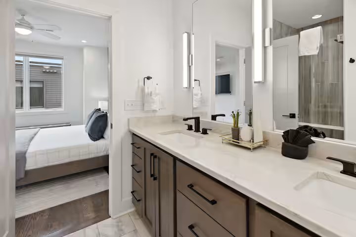 3206 West End Circle Unit: 1-8