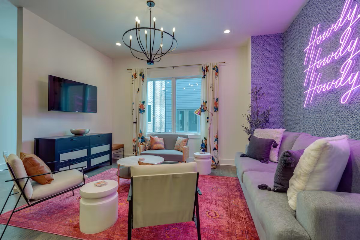 3206 West End Circle Unit: 1-8