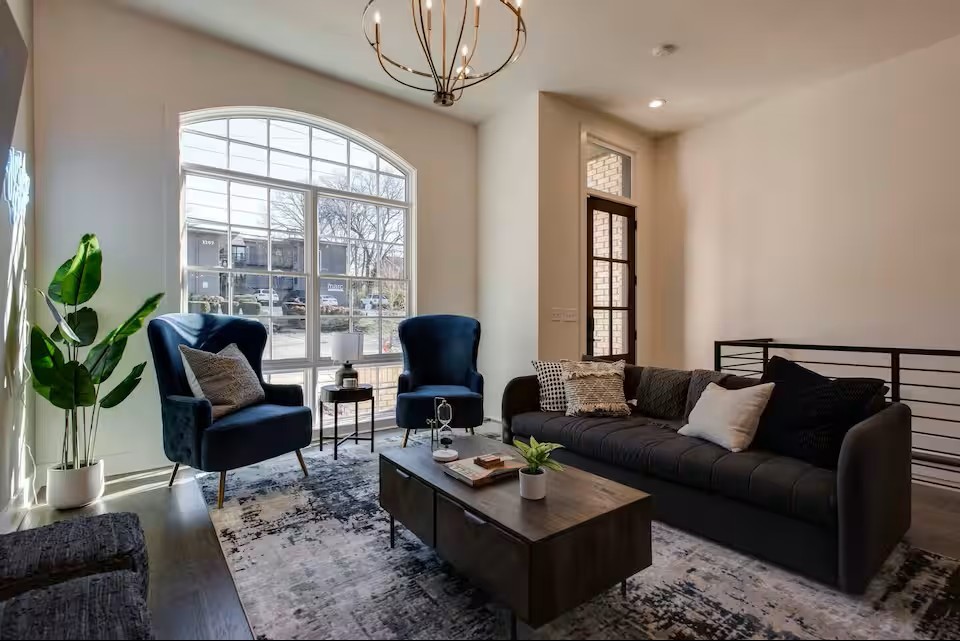 3206 West End Circle Unit: 1-8