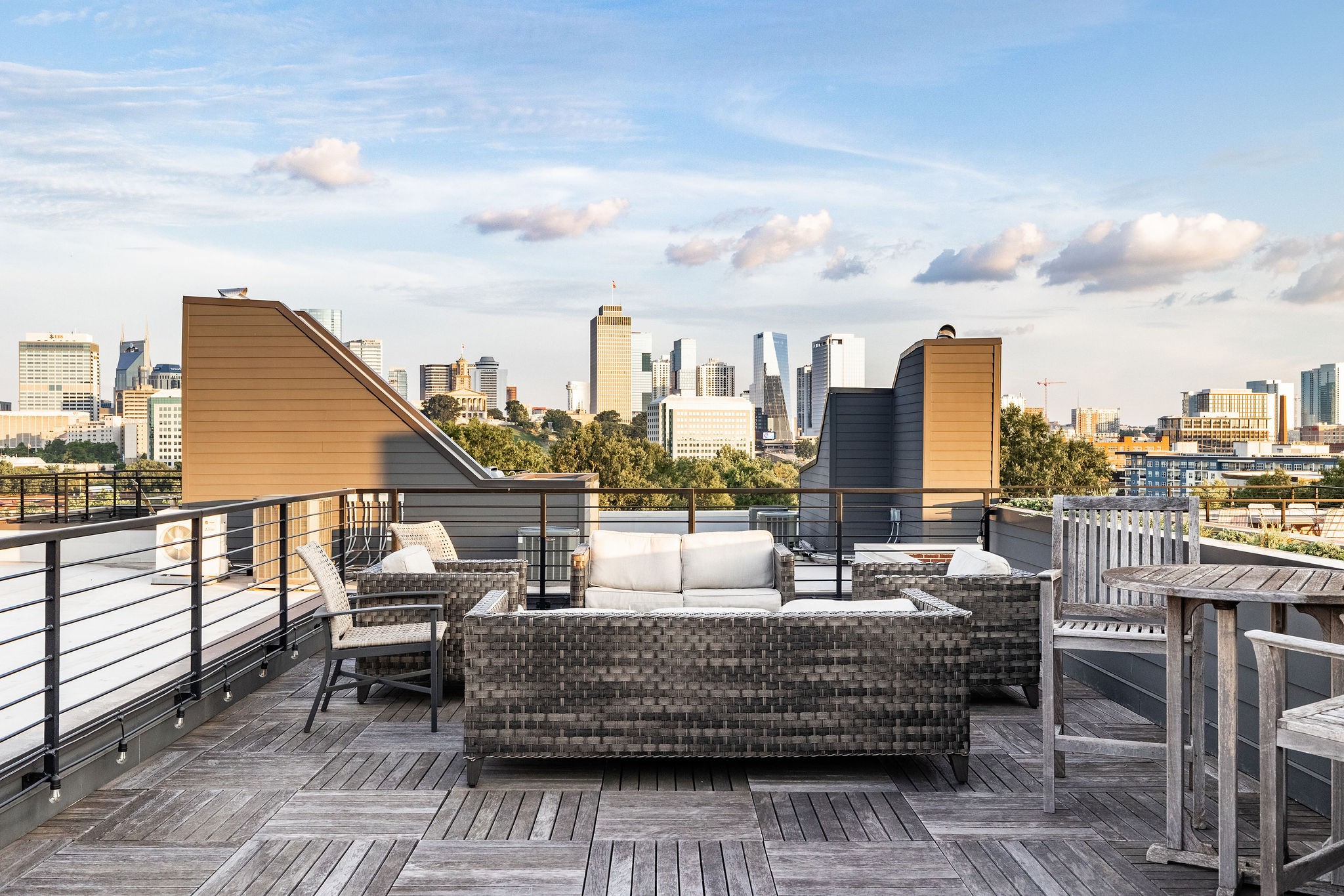 601 Madison St Unit: 101