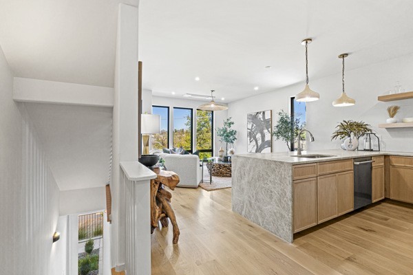 106 Grizzard Ave Unit: 5