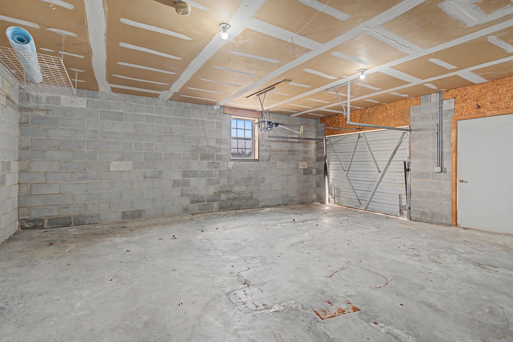 5724 Collinwood Court