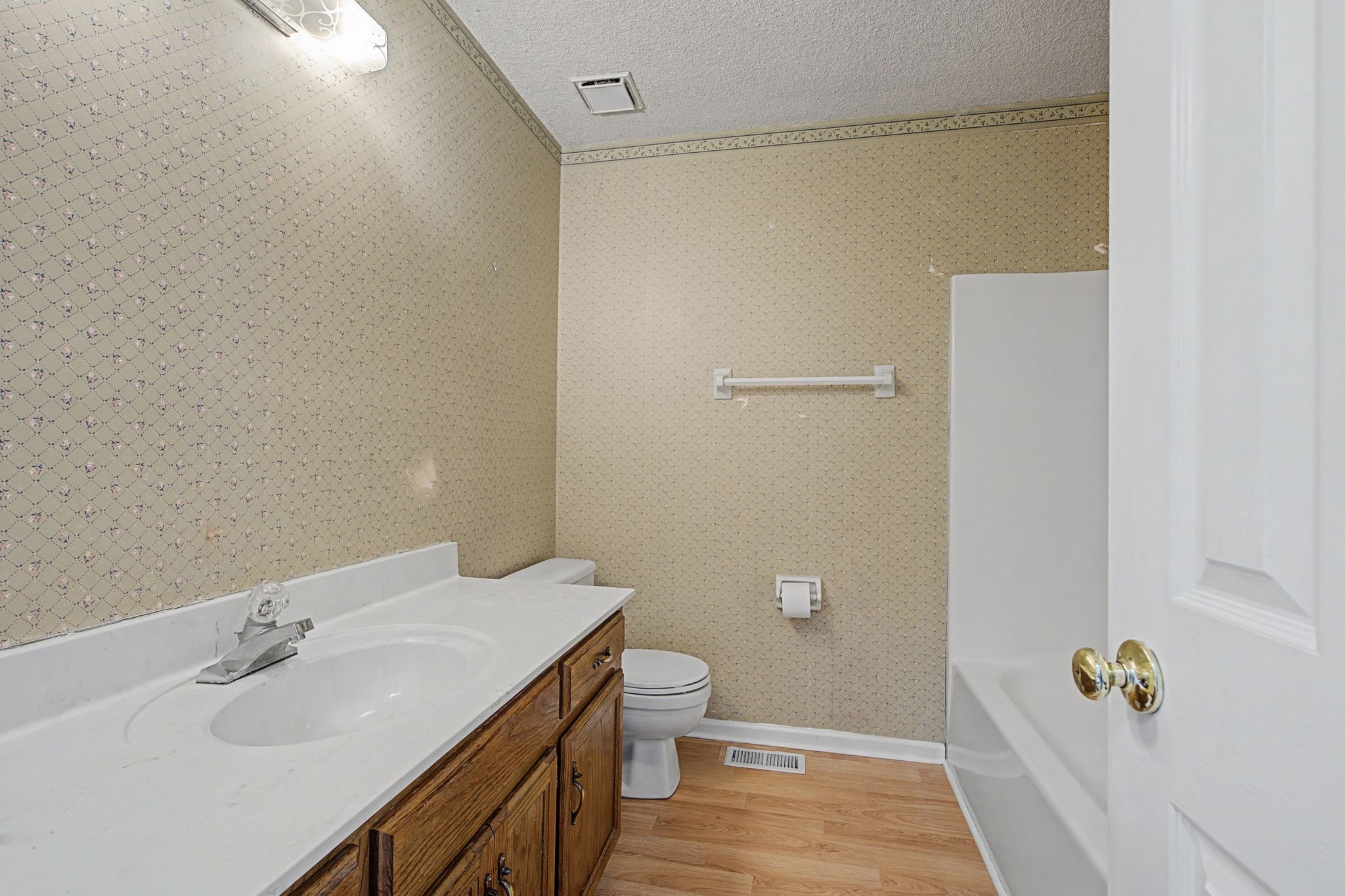 5724 Collinwood Court