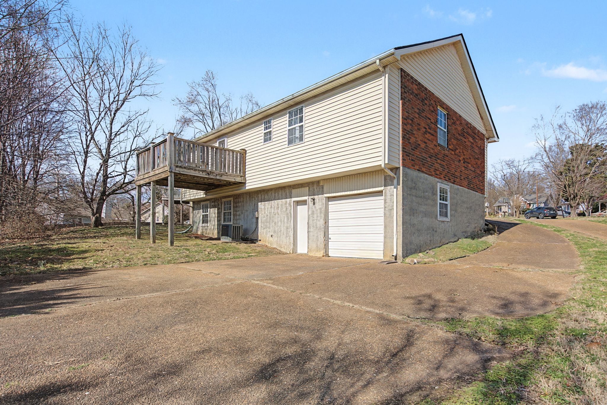 5724 Collinwood Court