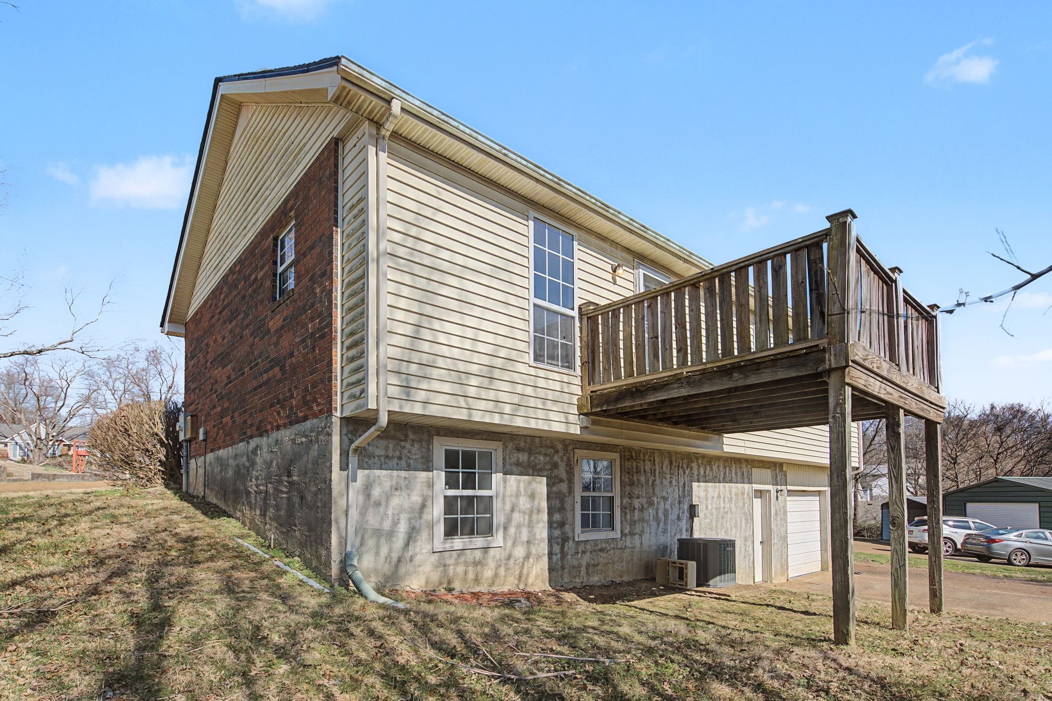 5724 Collinwood Court