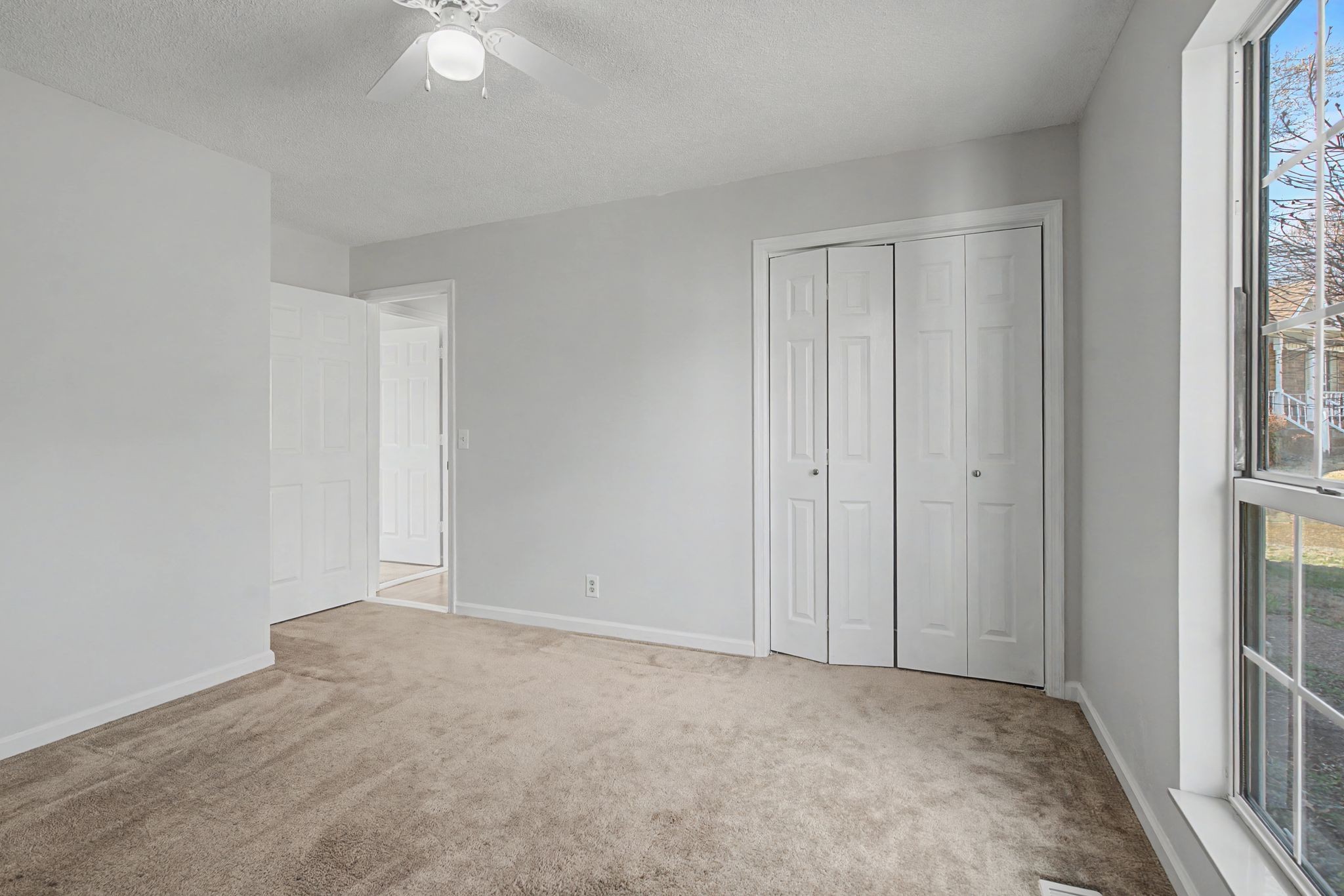 5724 Collinwood Court