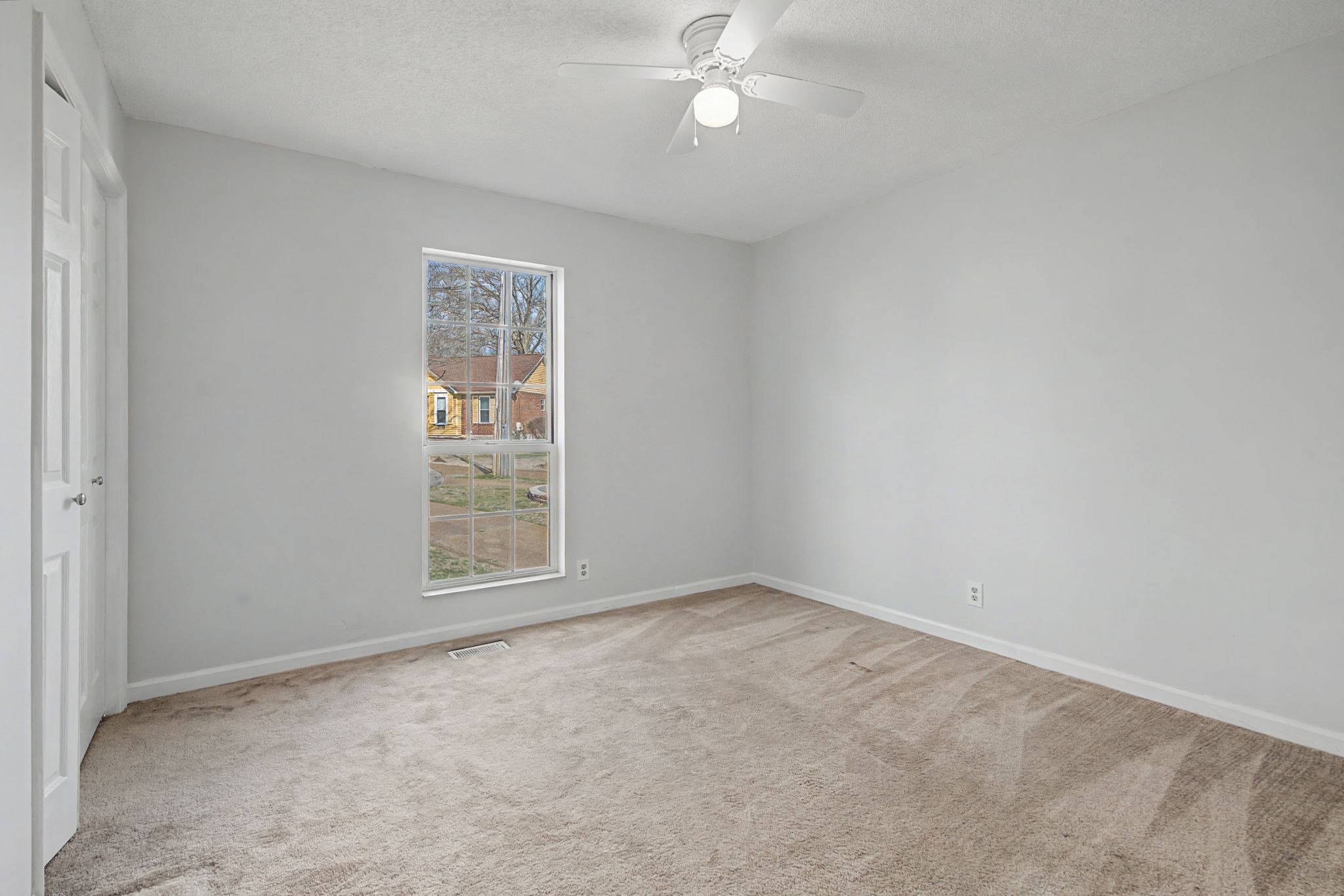 5724 Collinwood Court