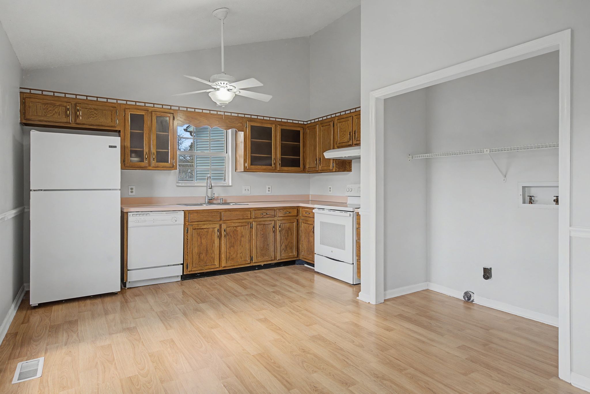 5724 Collinwood Court