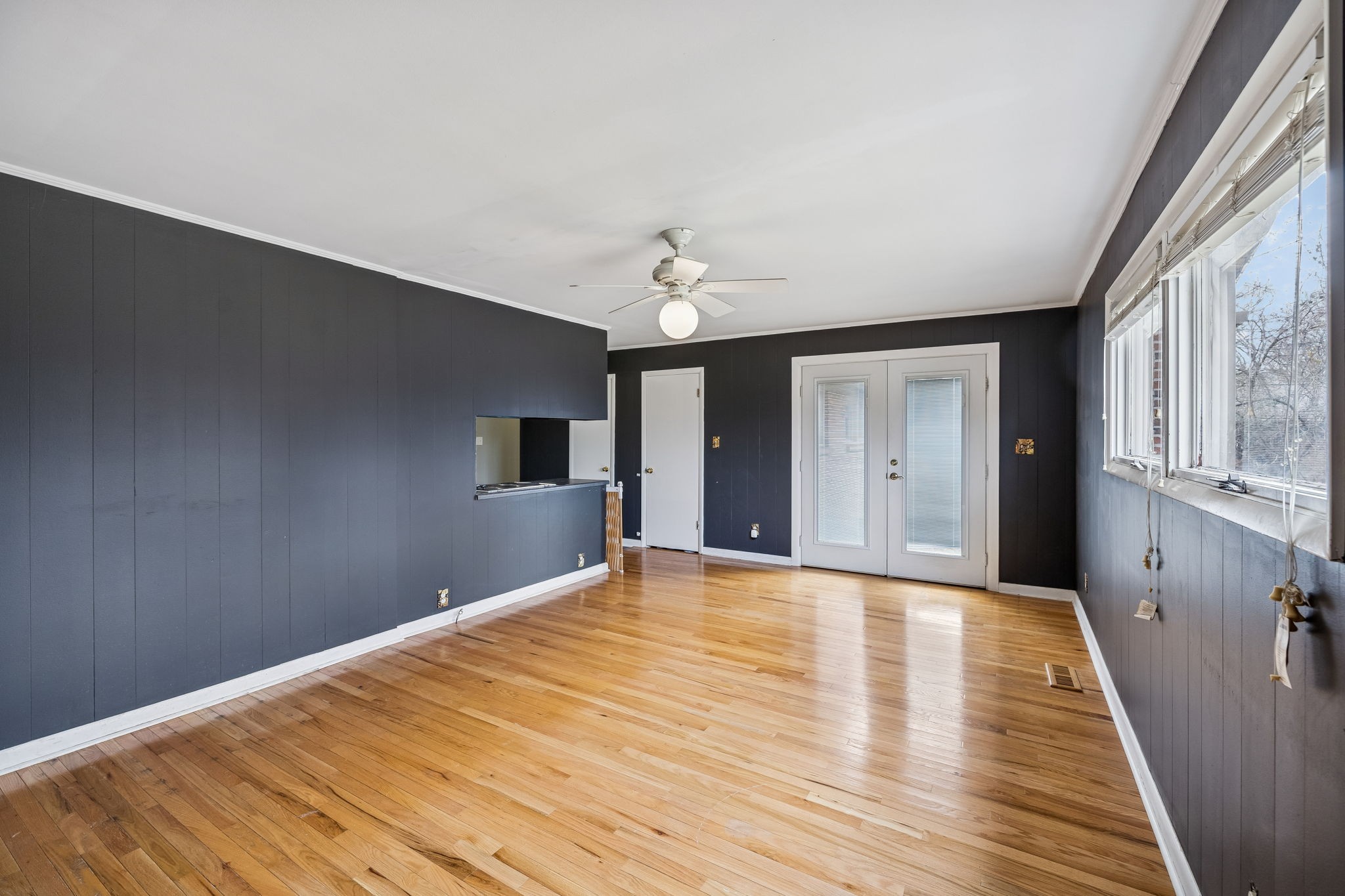 1002 Walton Dr