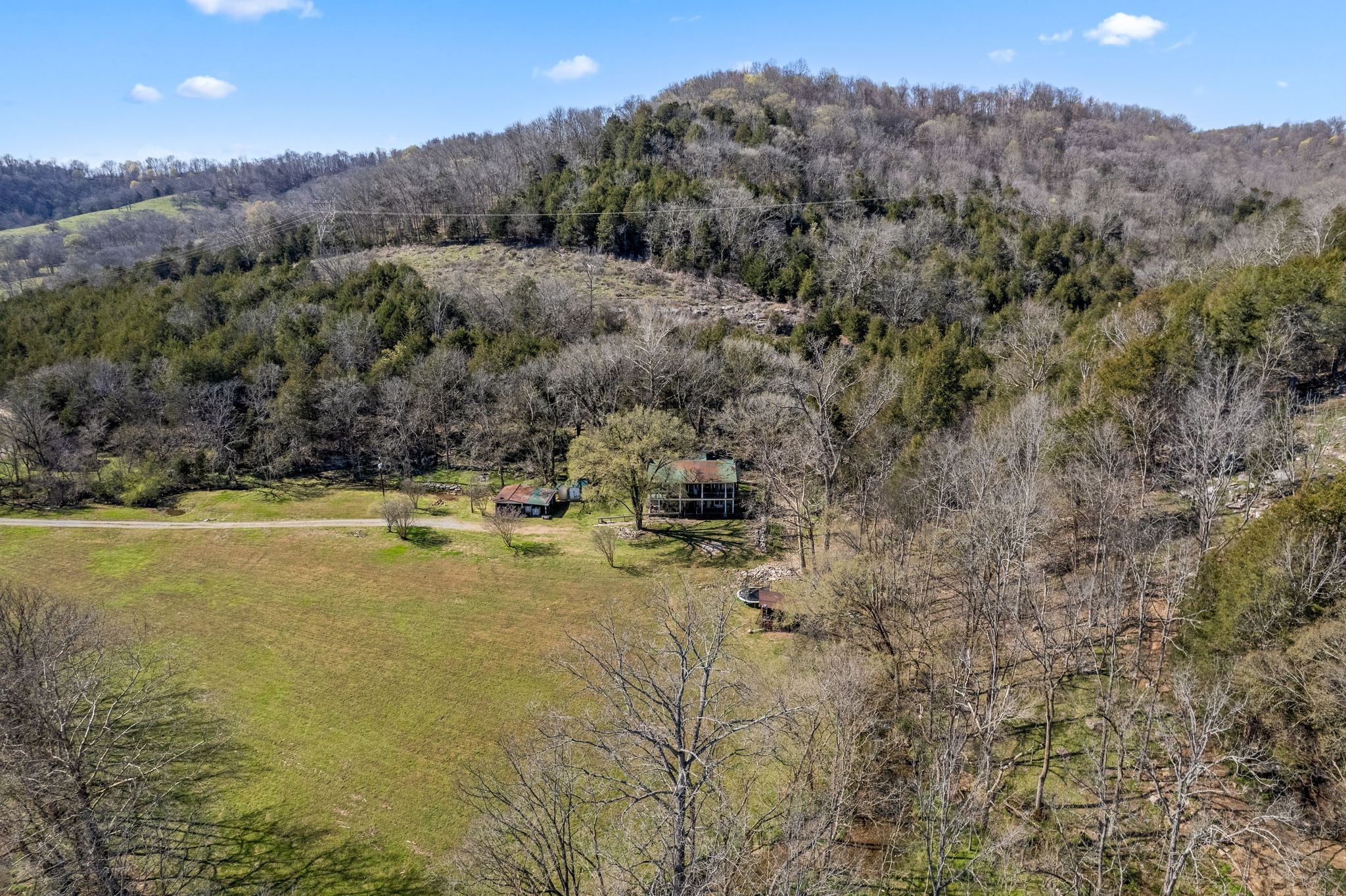 2203 Stones River Rd