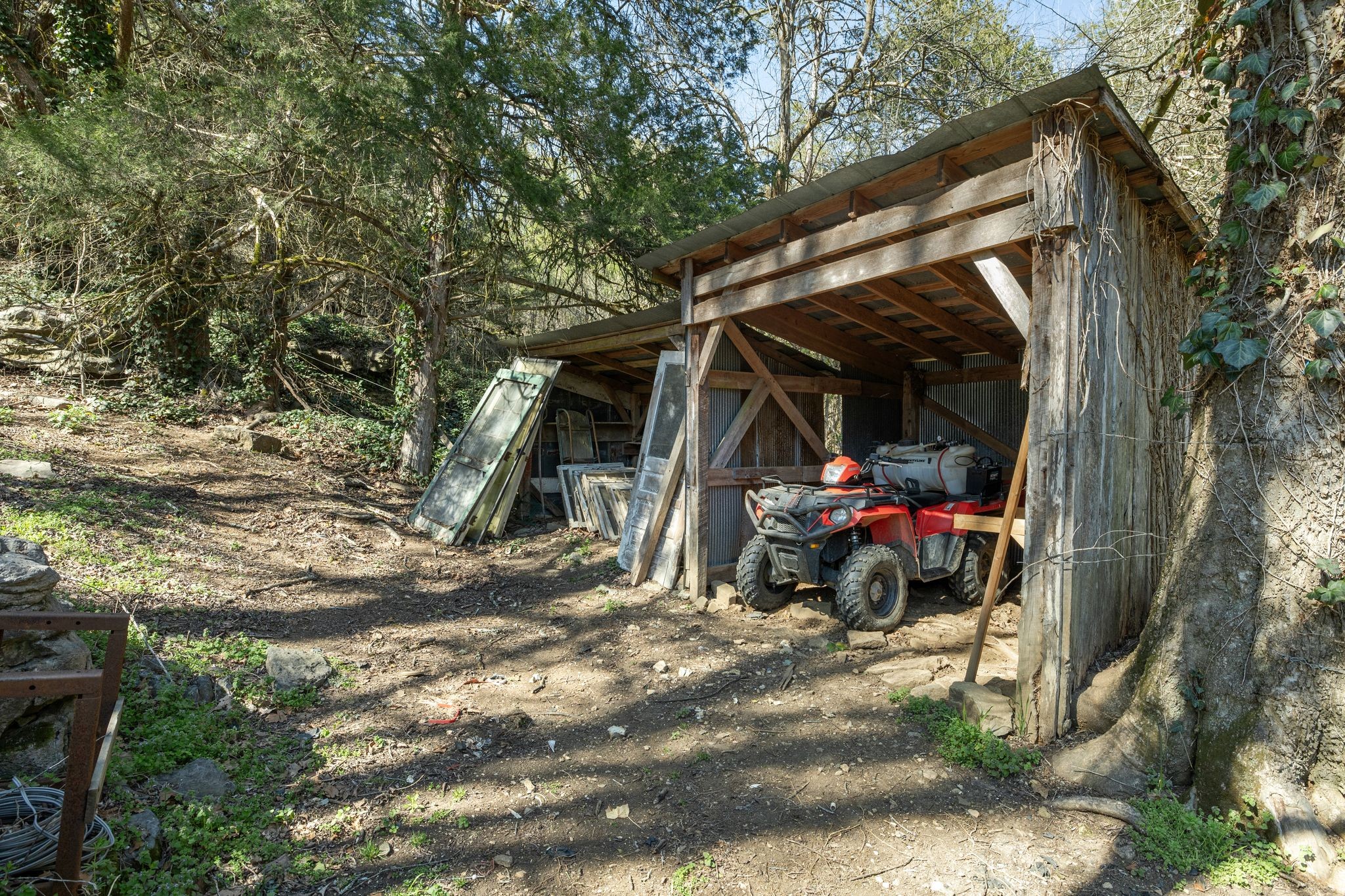 2203 Stones River Rd