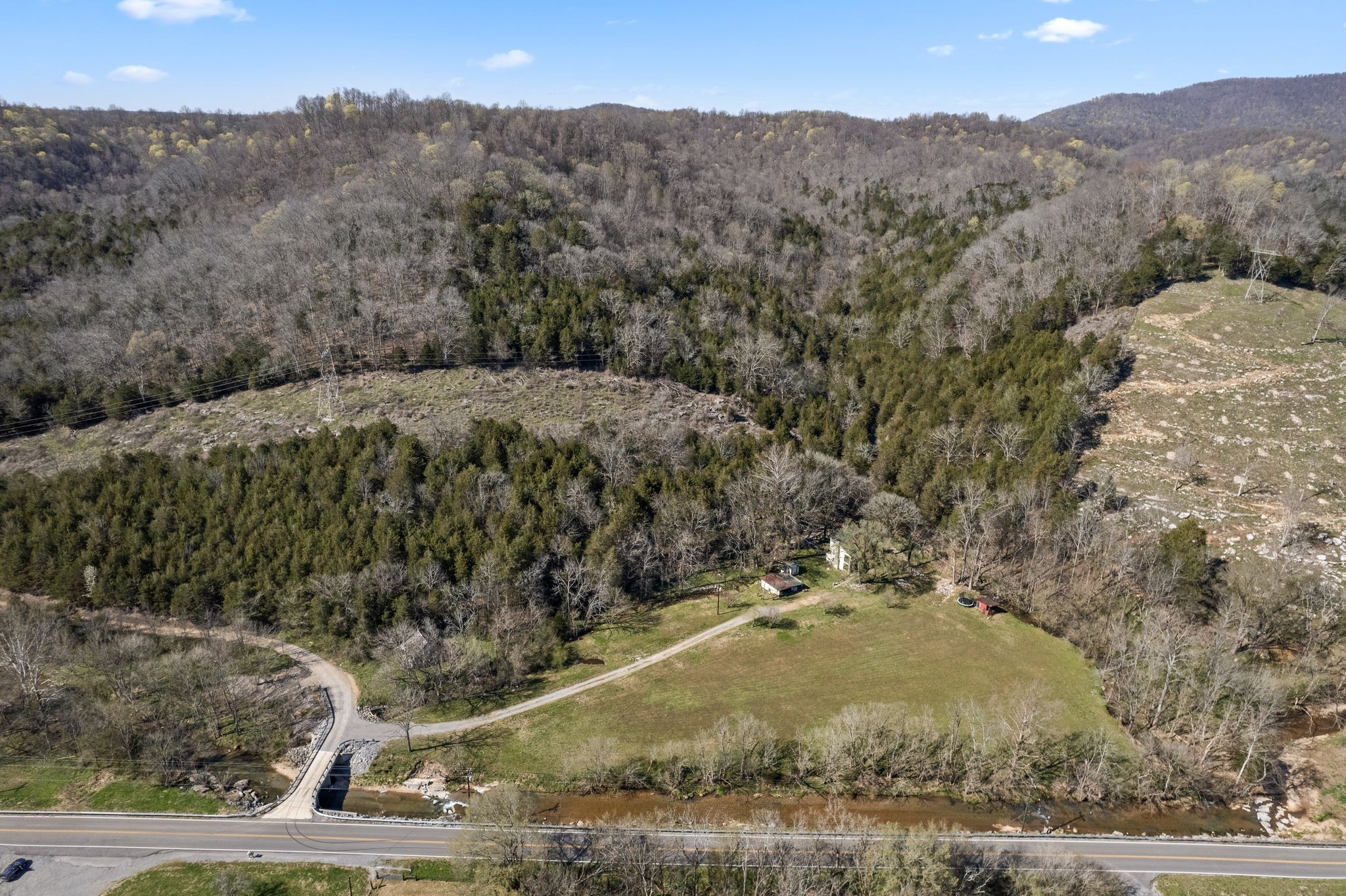 2203 Stones River Rd