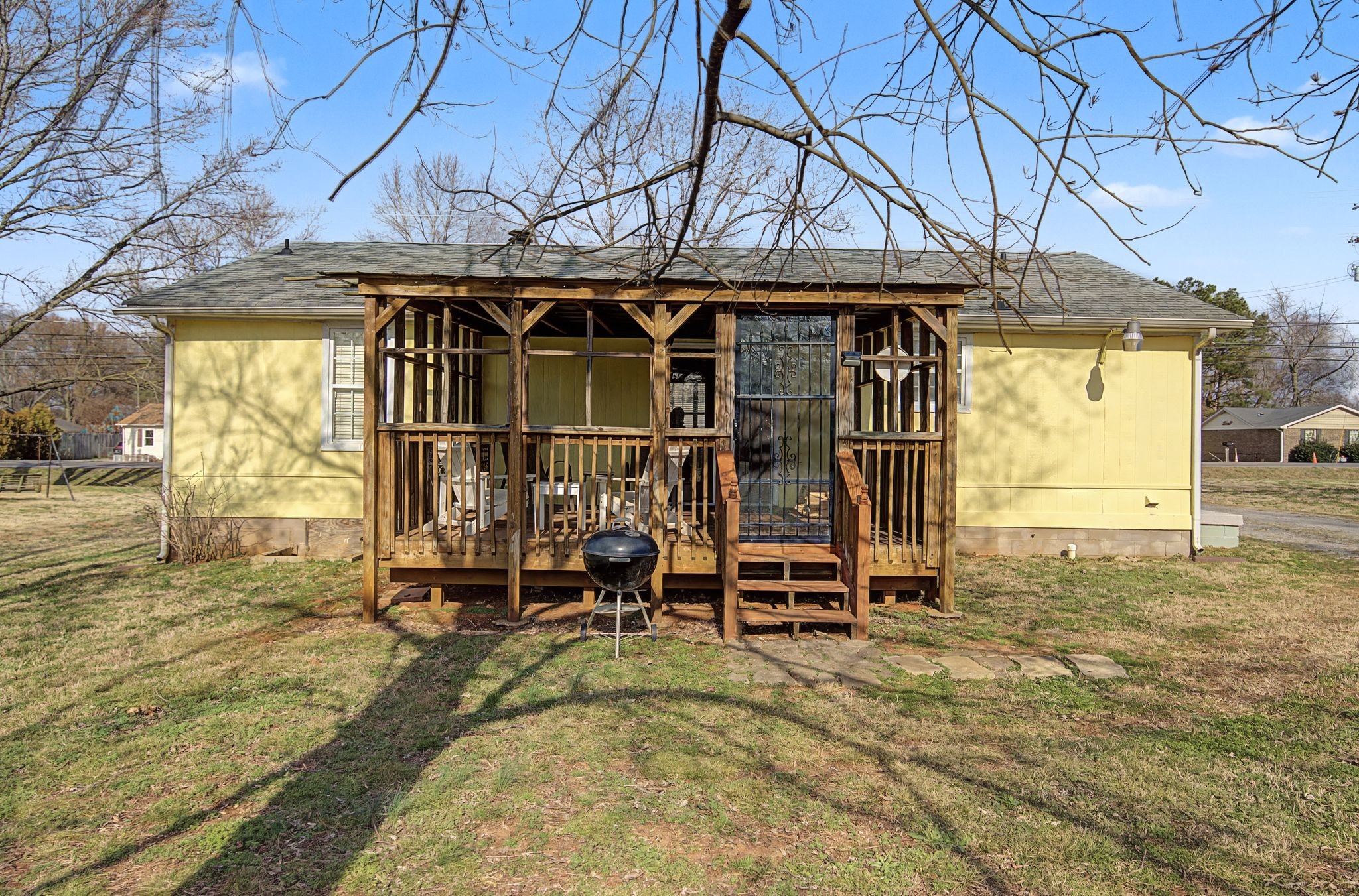 7041 Old Nashville Hwy