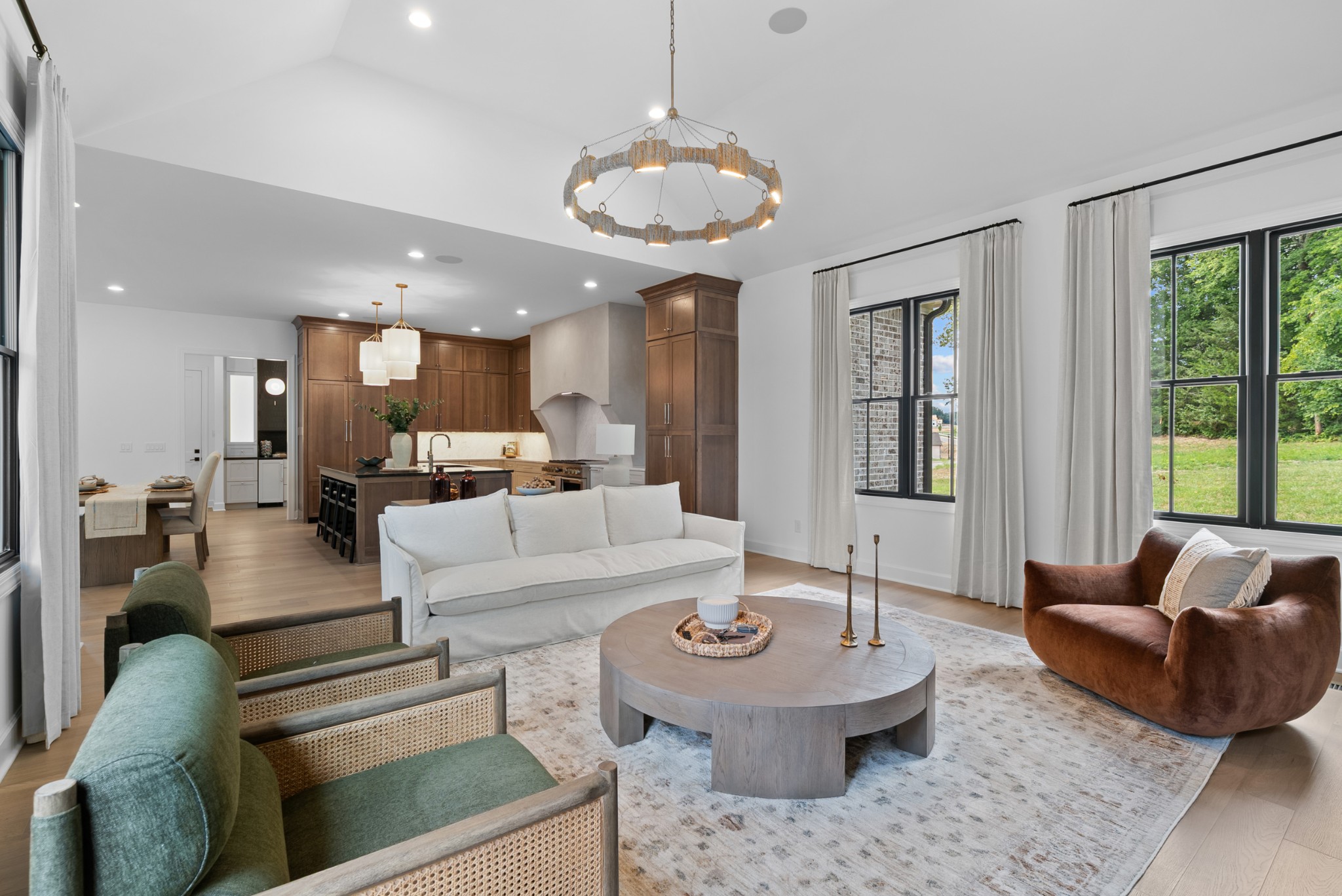 9905 Amarosa Ct