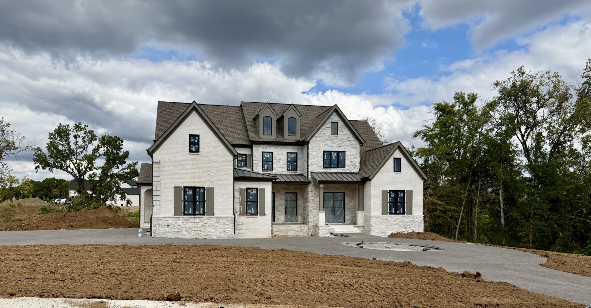 9905 Amarosa Ct