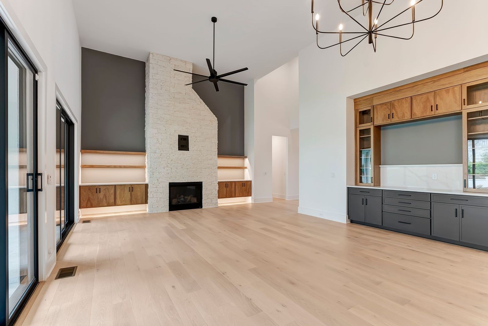 6066 Lookaway Cir