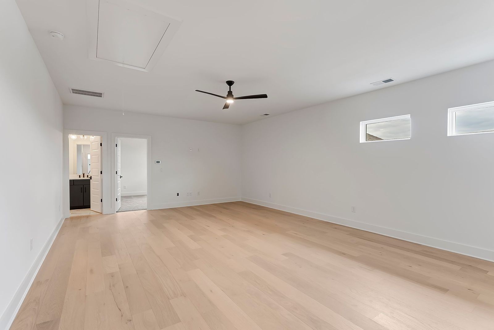 6066 Lookaway Cir