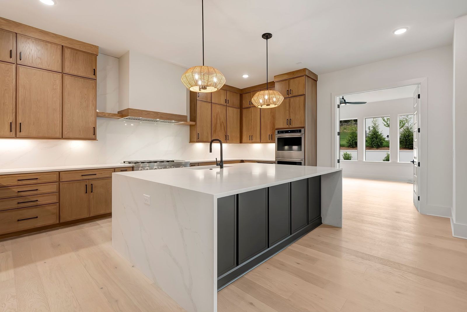 6066 Lookaway Cir