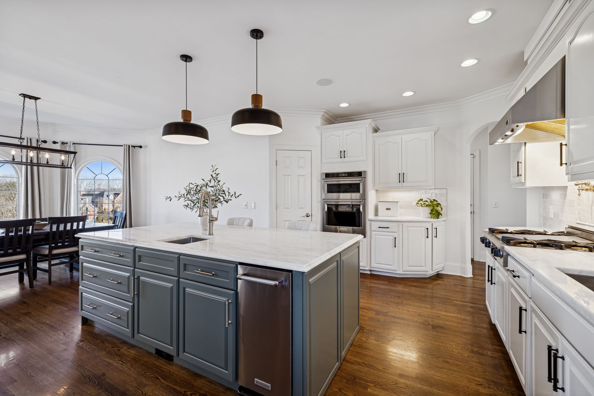 2165 Summer Hill Cir