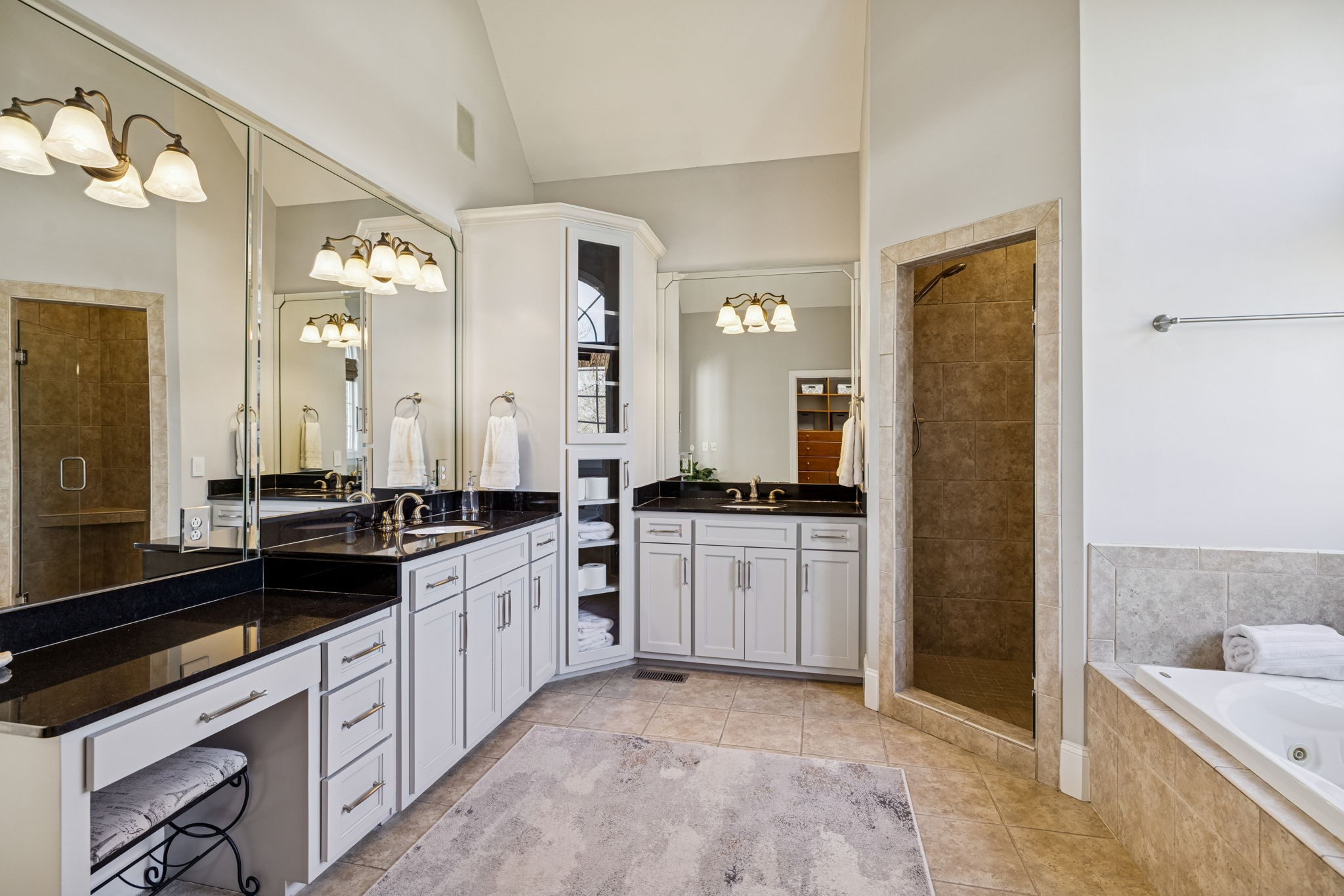 2165 Summer Hill Cir