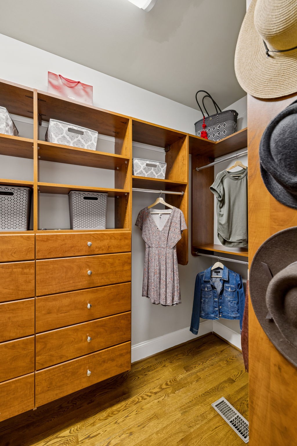 2165 Summer Hill Cir