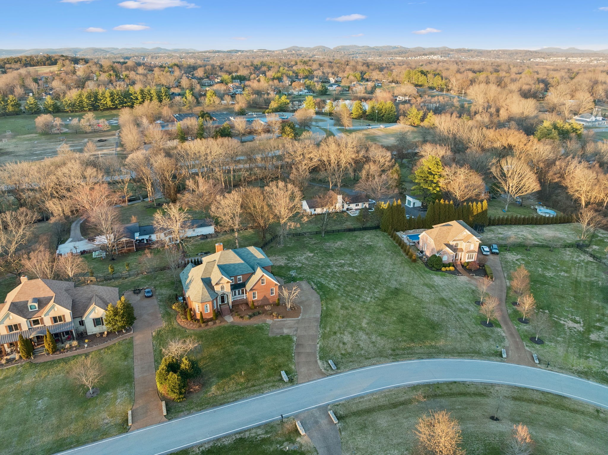 2165 Summer Hill Cir