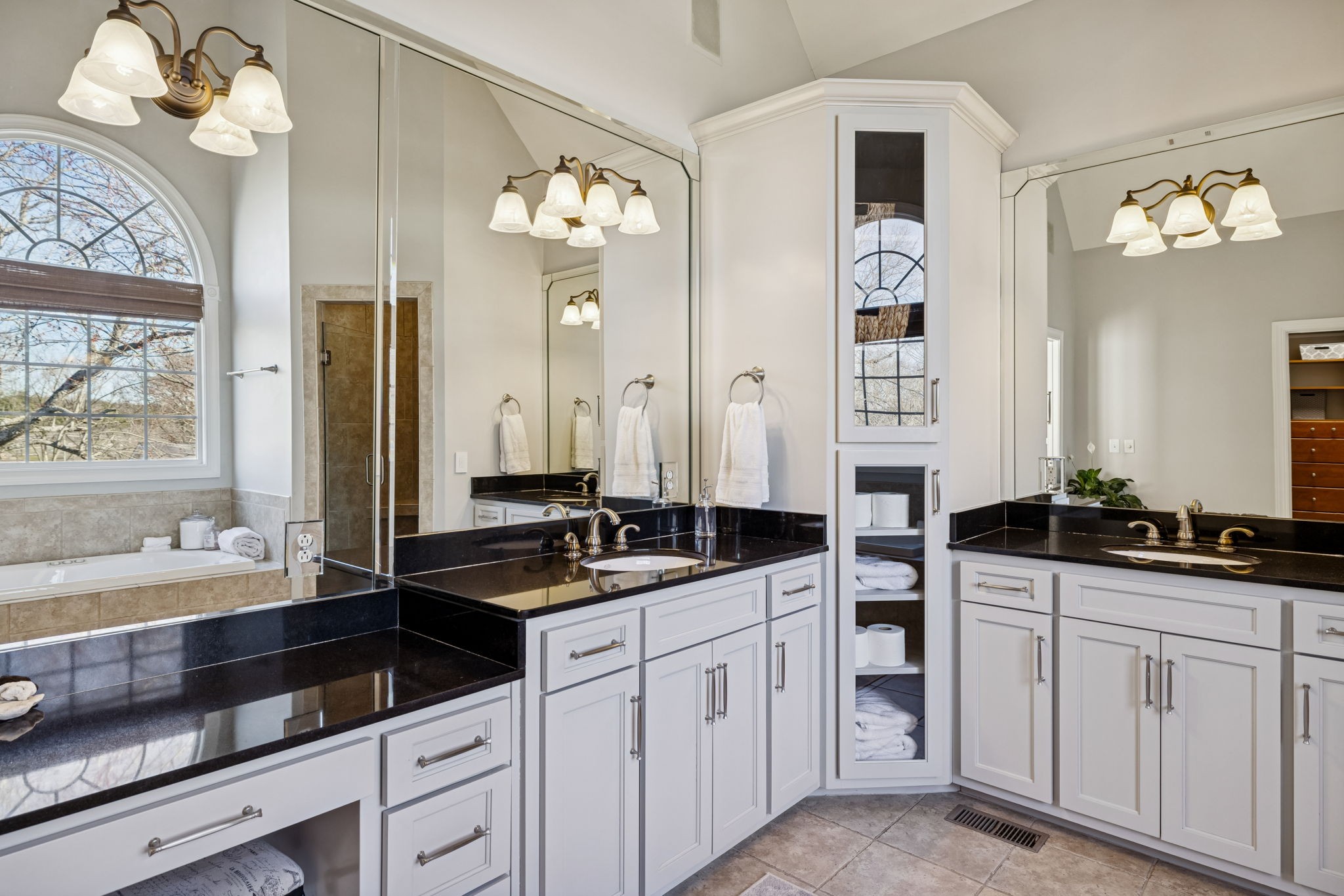 2165 Summer Hill Cir