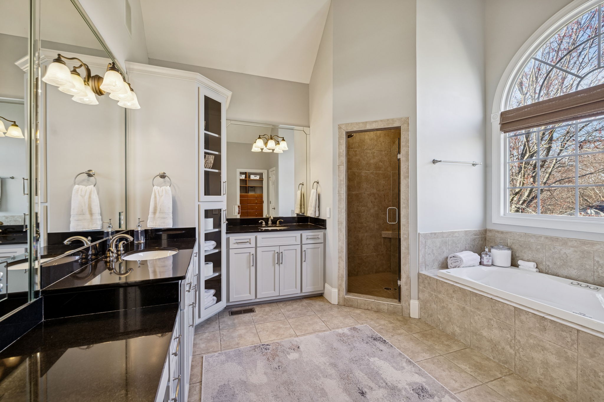 2165 Summer Hill Cir