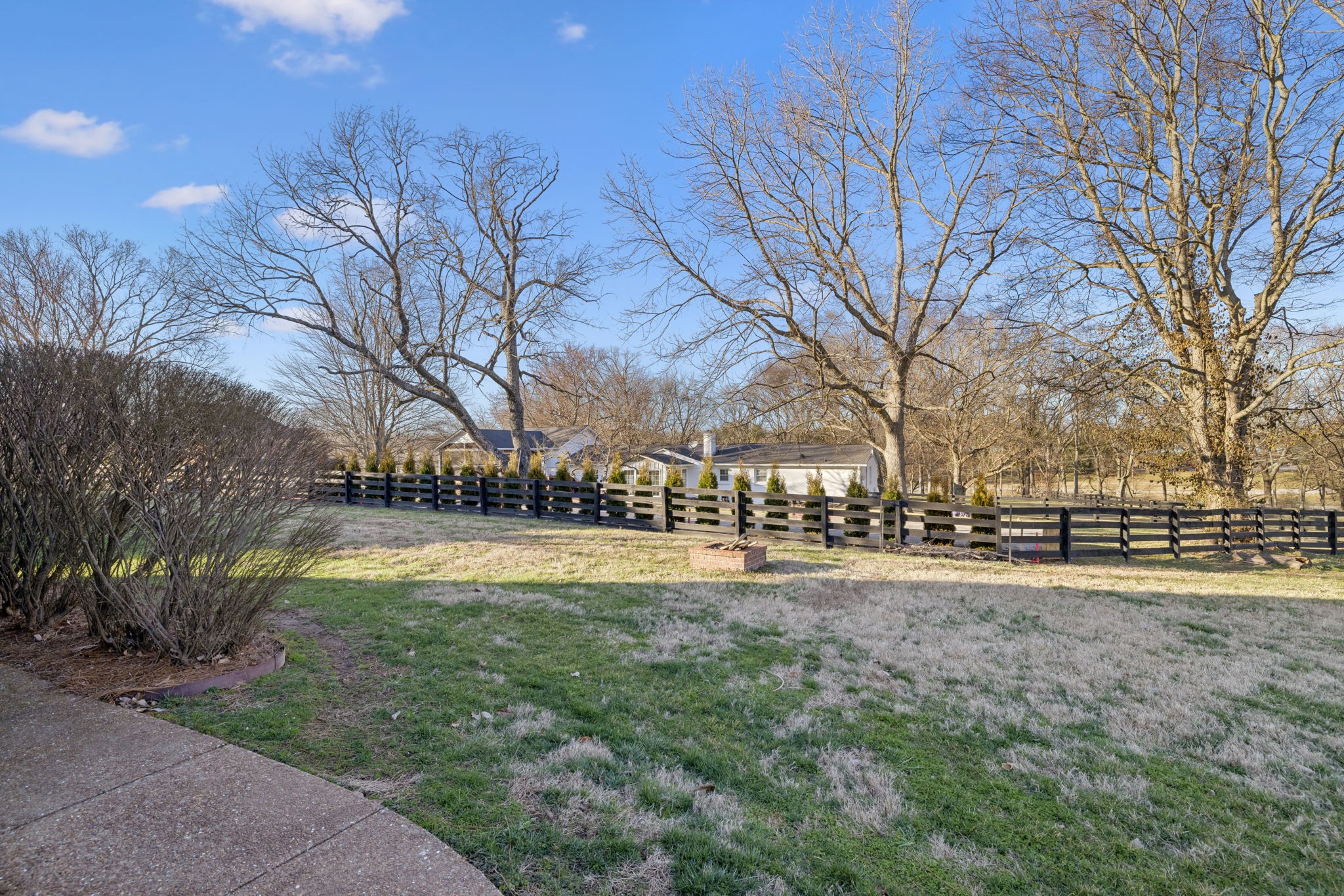 2165 Summer Hill Cir