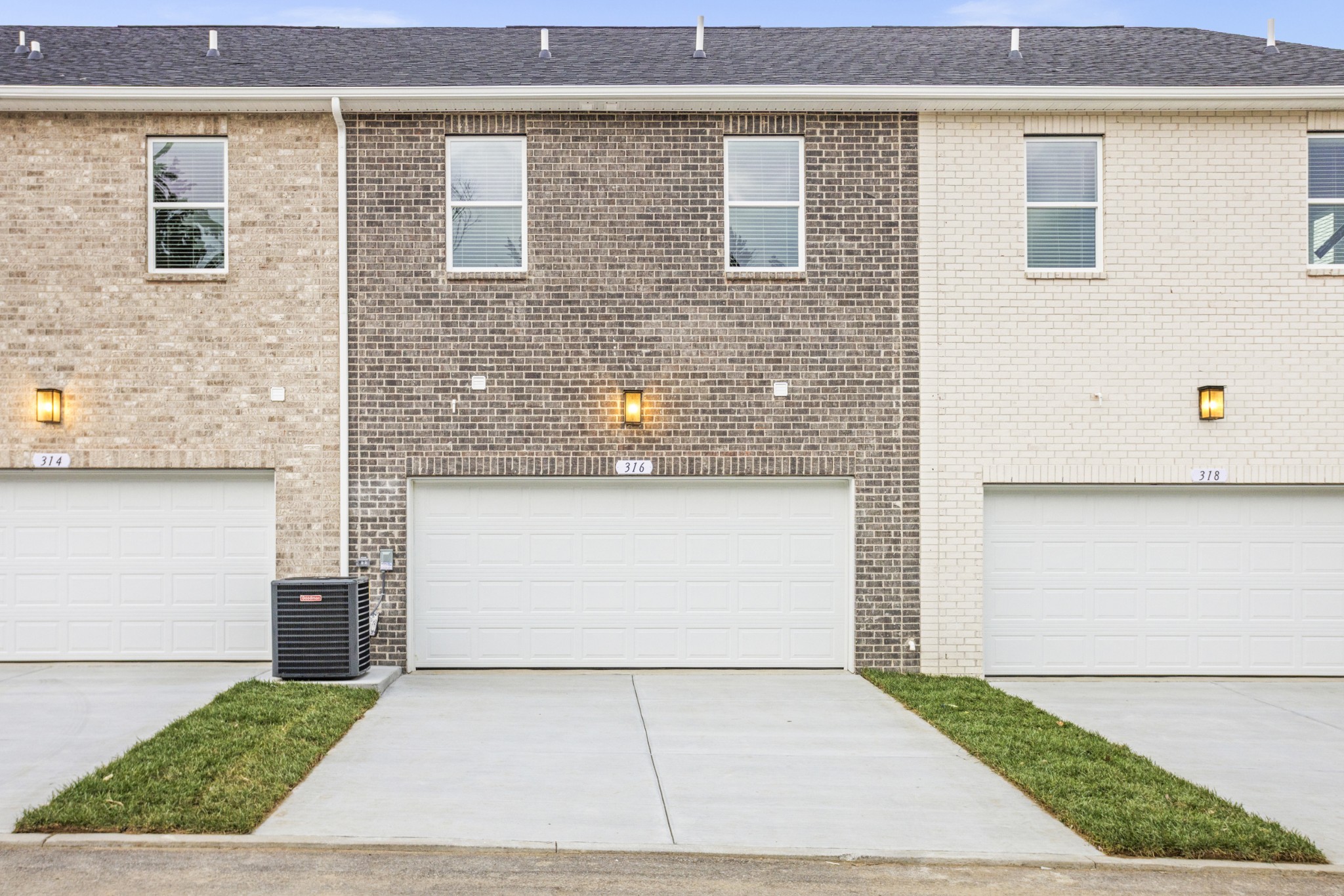 316 Lynwood Station Boulevard