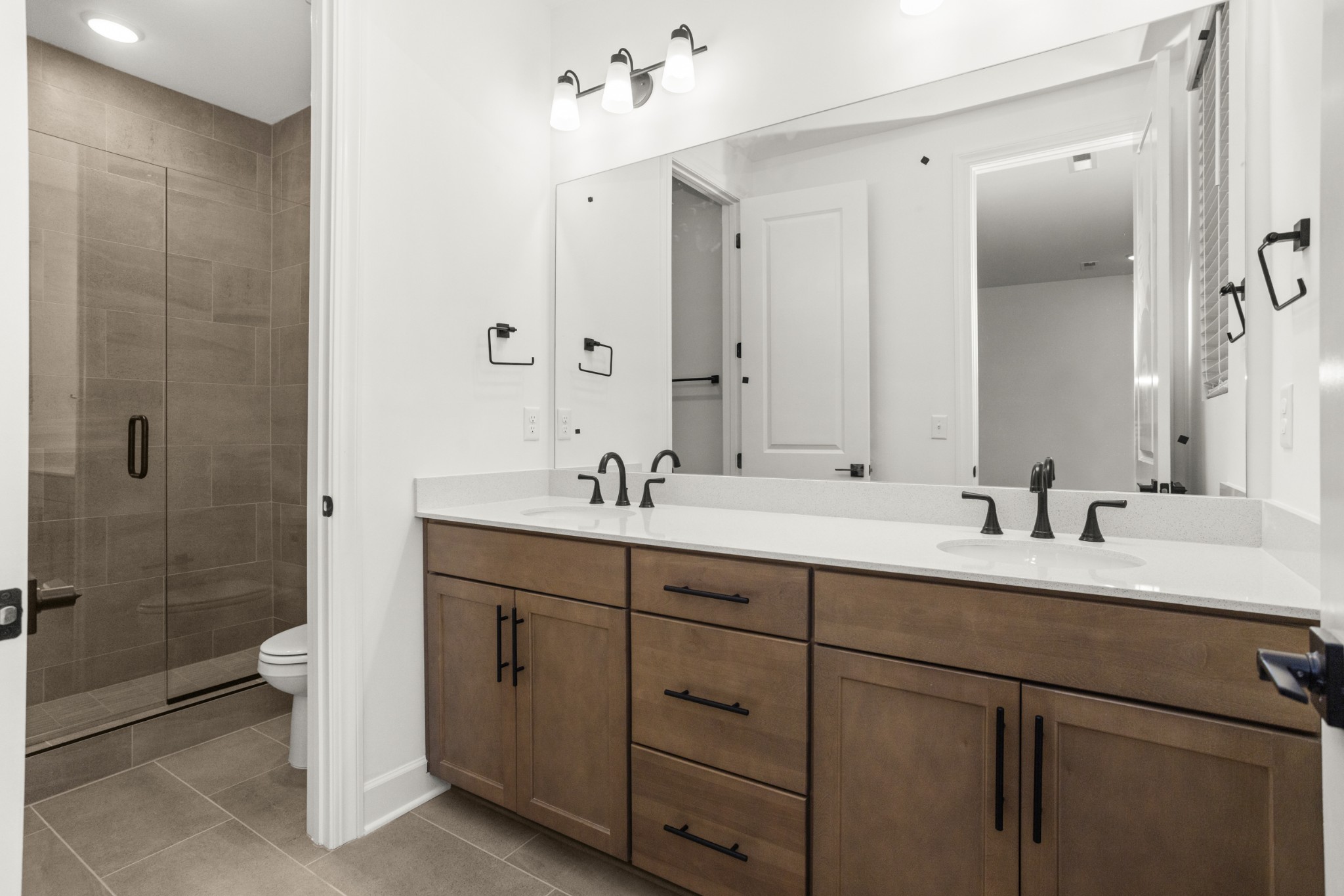 316 Lynwood Station Boulevard