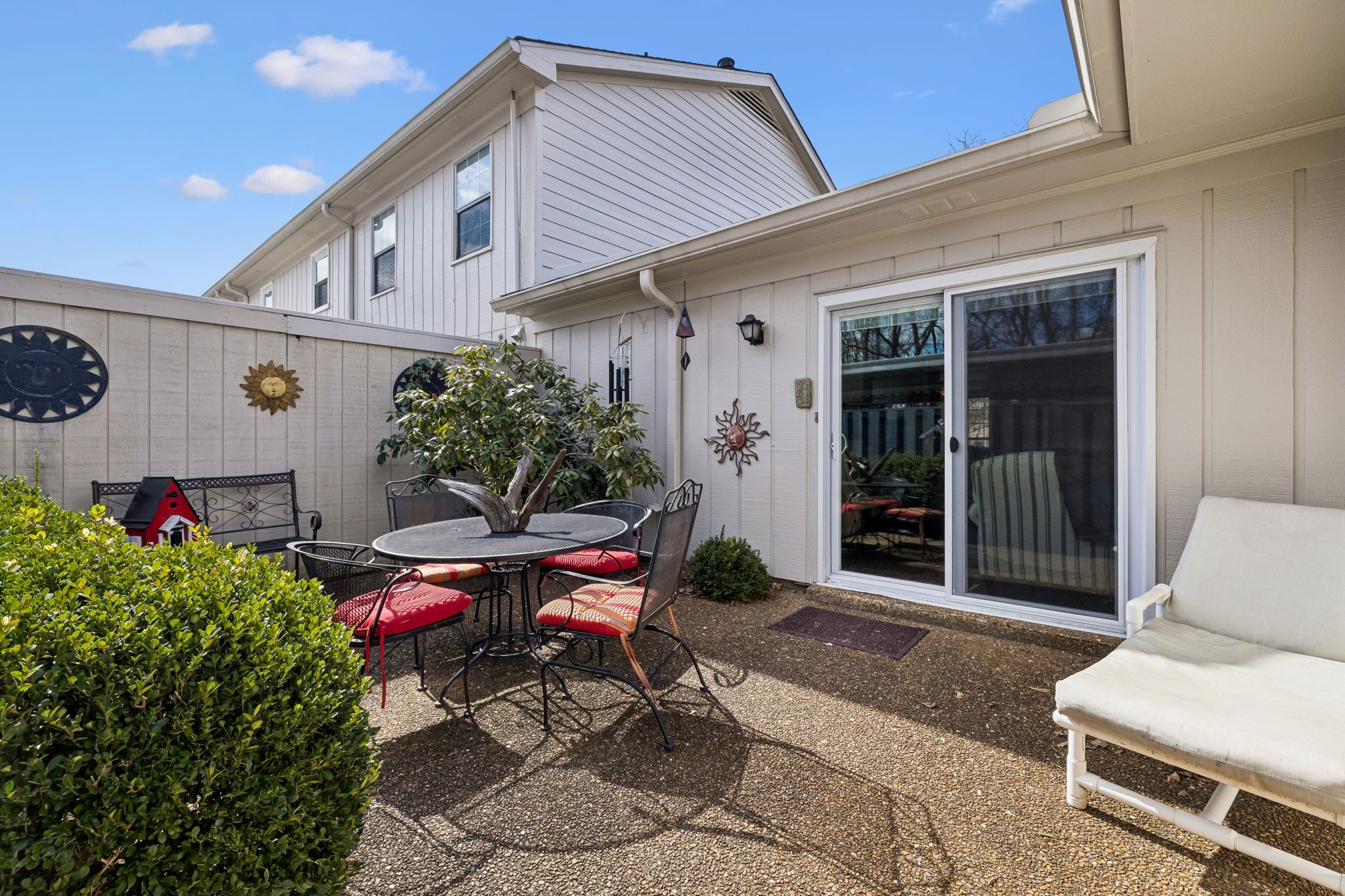 8300 Sawyer Brown Rd Unit: D301