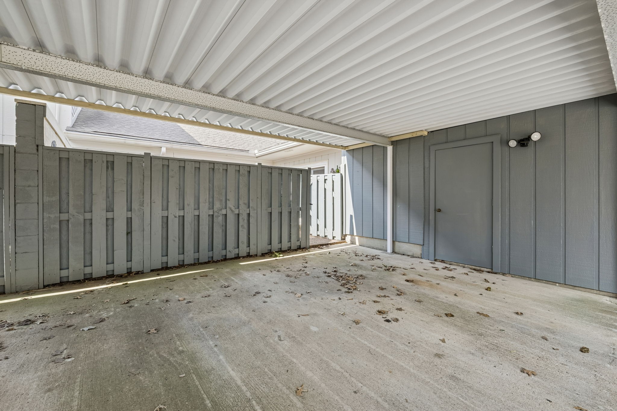 8300 Sawyer Brown Rd Unit: D301