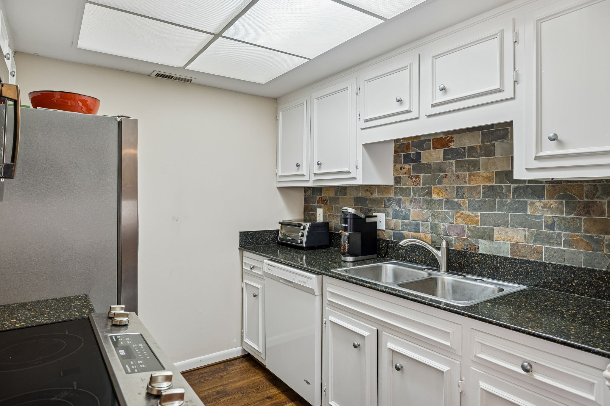 8300 Sawyer Brown Rd Unit: D301