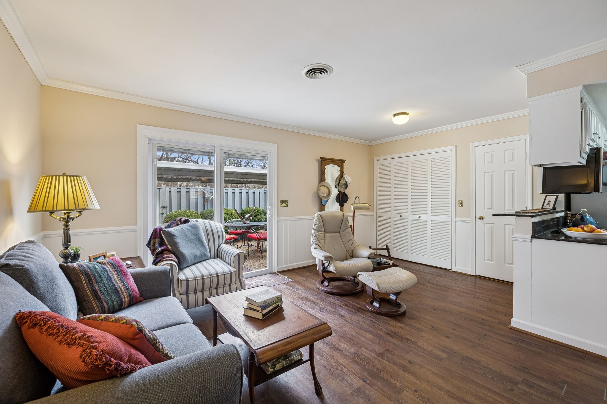 8300 Sawyer Brown Rd Unit: D301