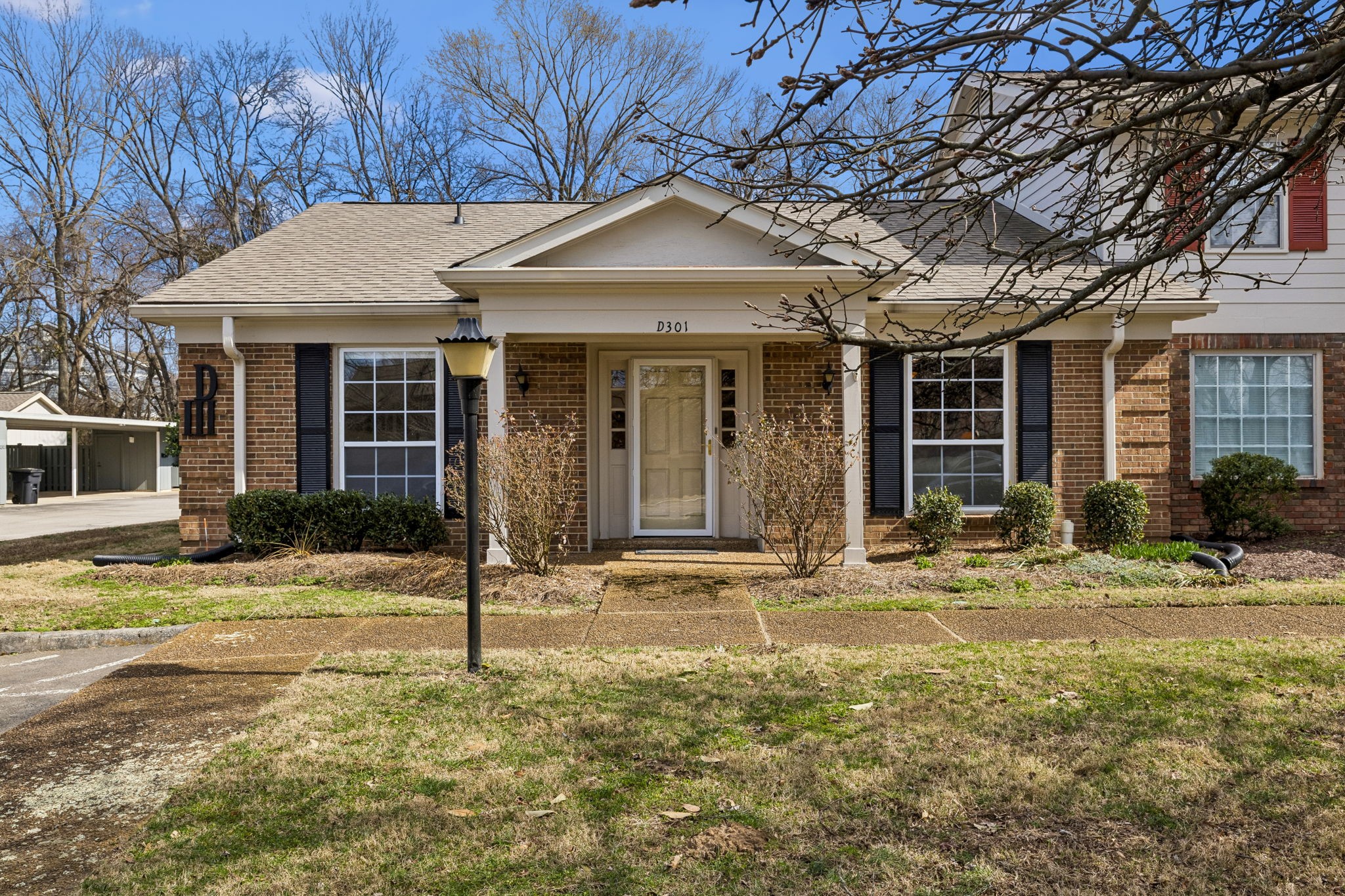 8300 Sawyer Brown Rd Unit: D301