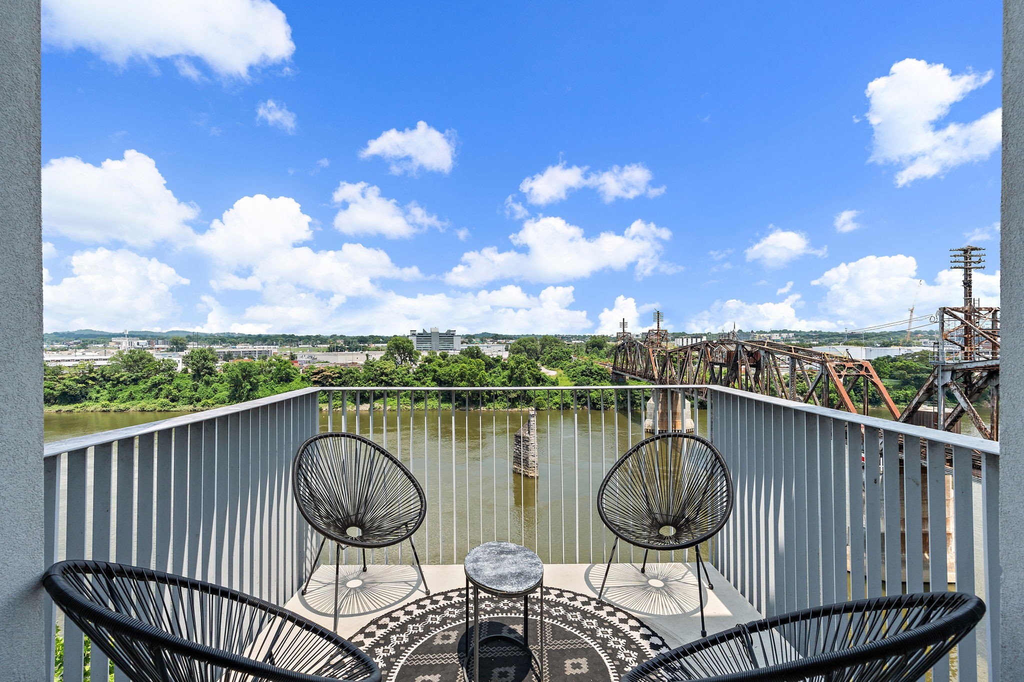 700 1st Ave, N Unit: 504