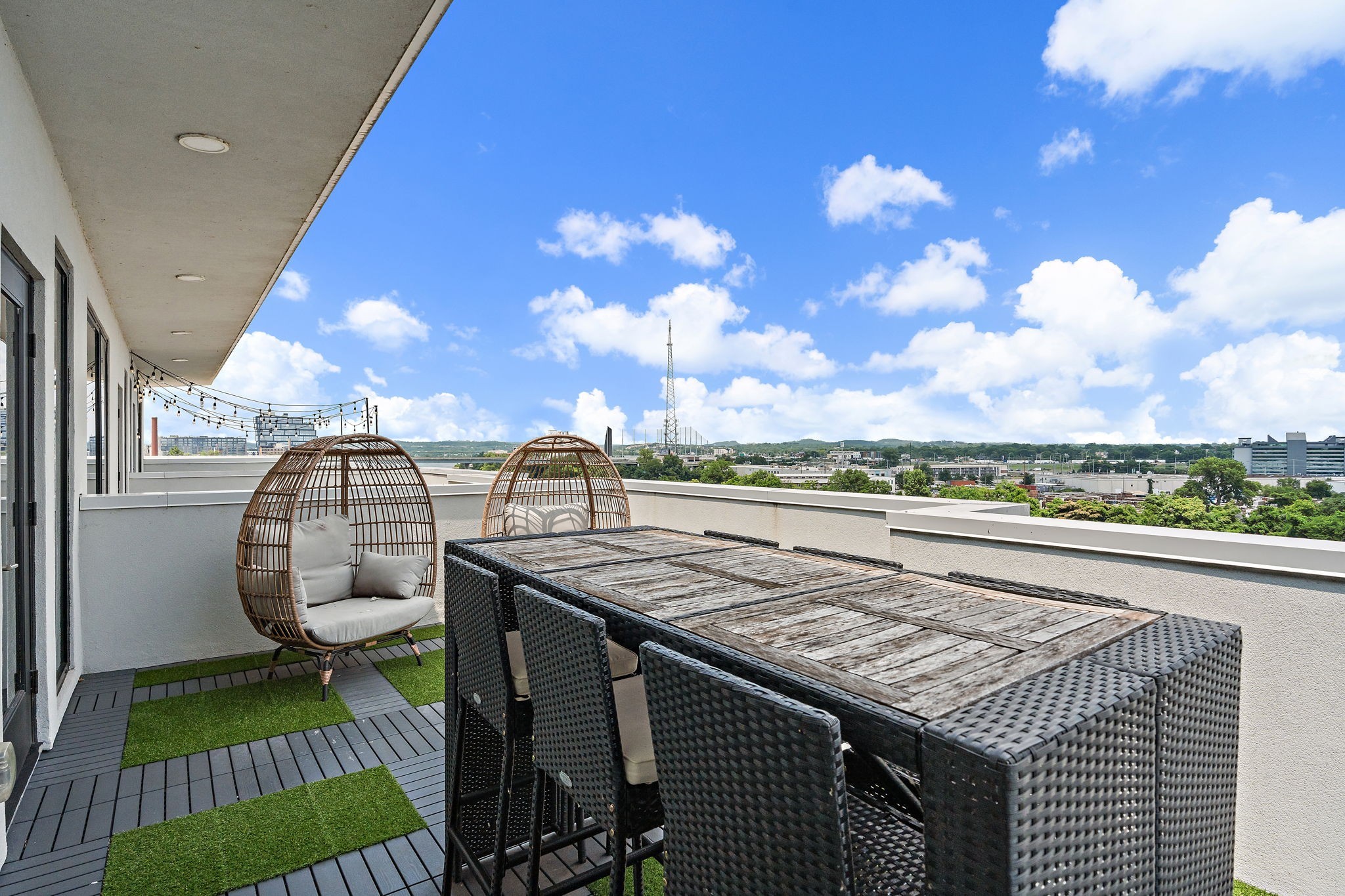 700 1st Ave, N Unit: 504