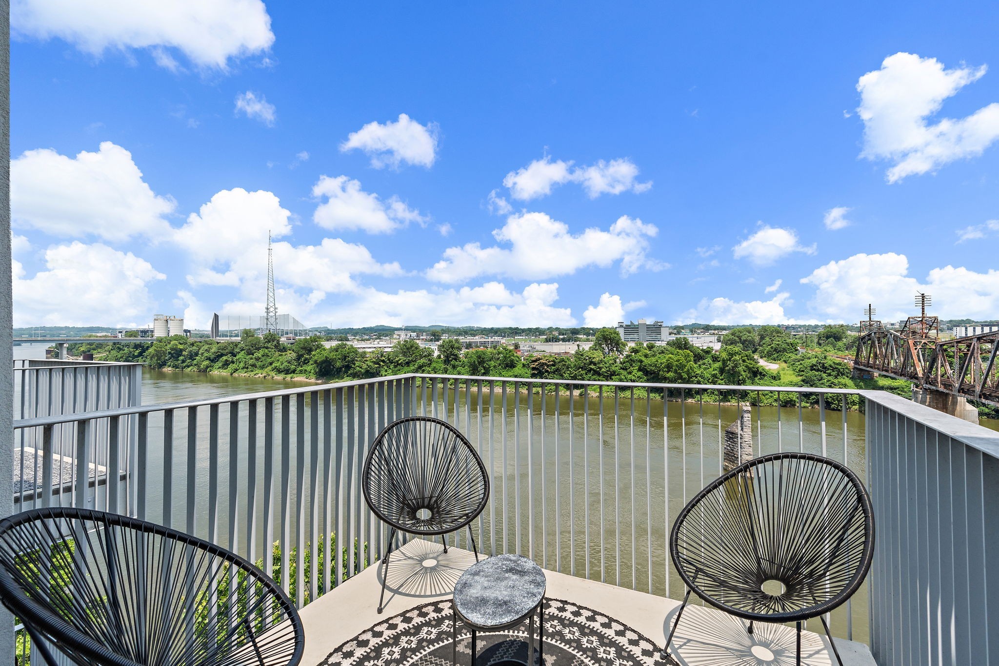 700 1st Ave, N Unit: 504