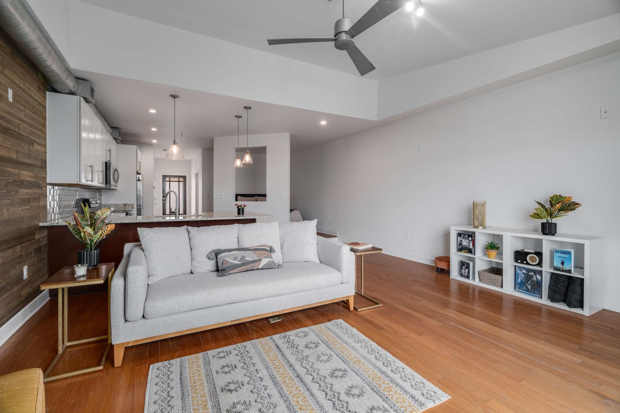 800 Woodland St Unit: 307