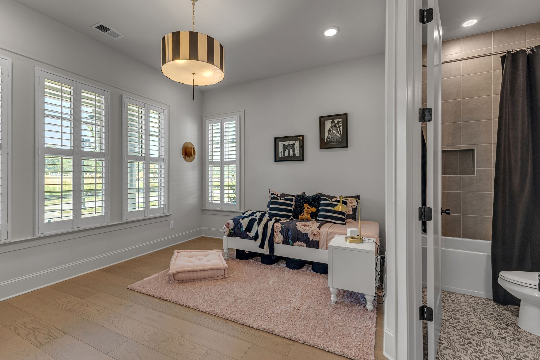 265 Stephens Valley Blvd