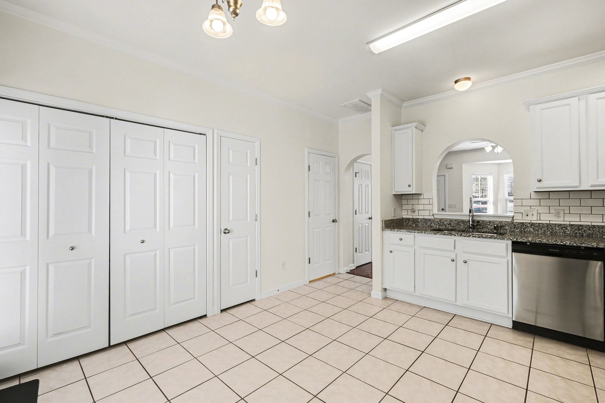 1101 Downs Blvd Unit: 194